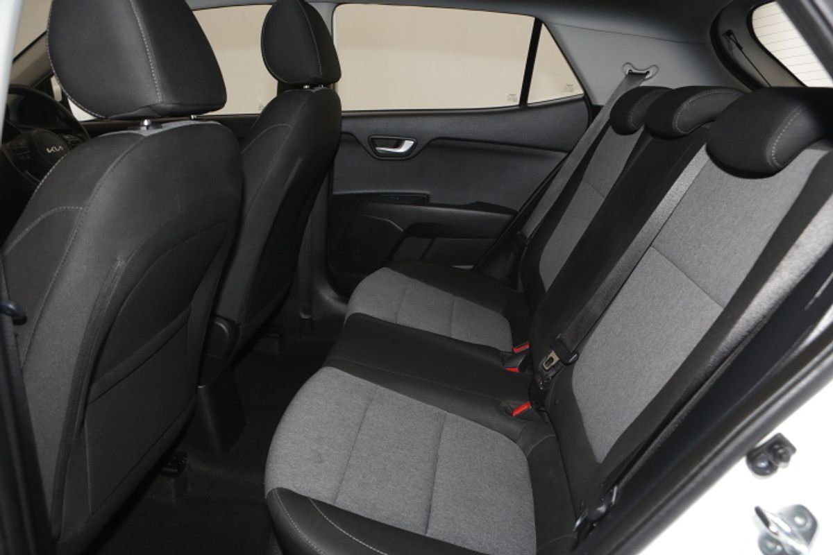2023 Kia Stonic S YB