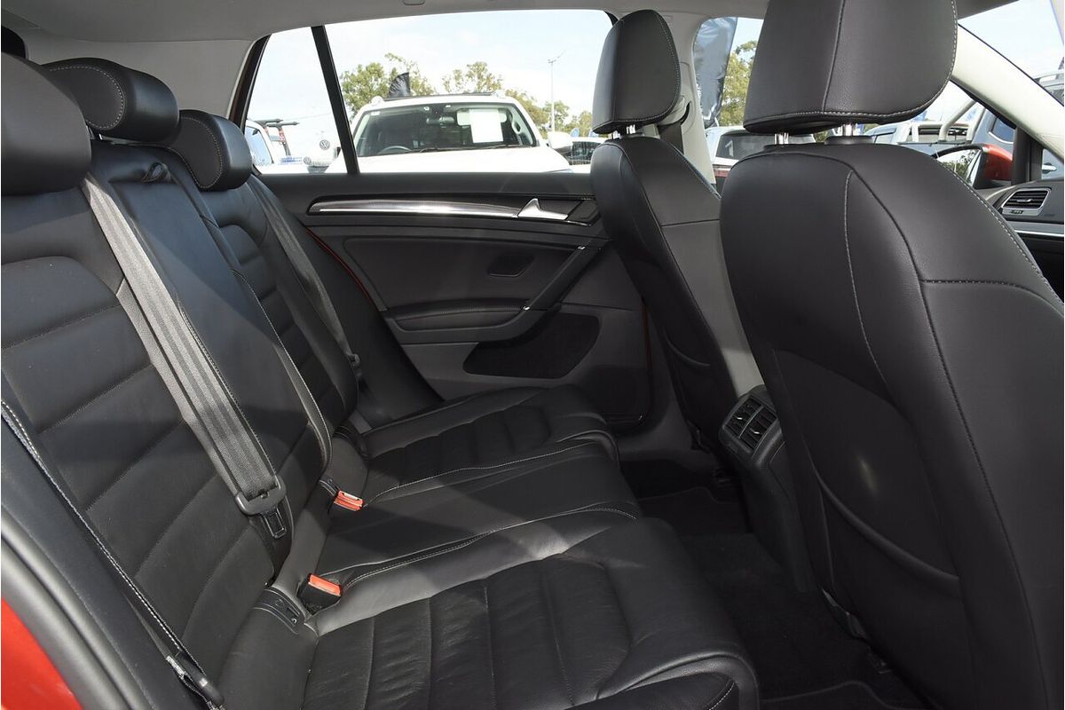 2015 Volkswagen Golf 103TSI Highline 7