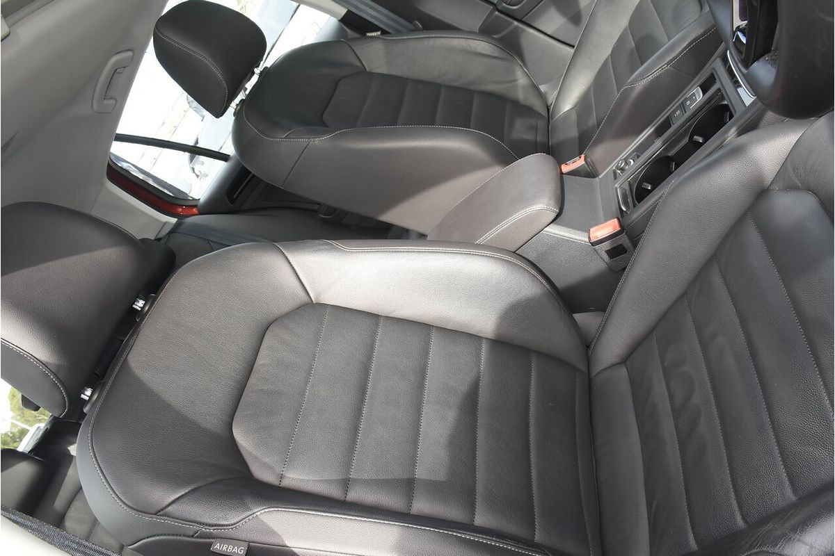 2015 Volkswagen Golf 103TSI Highline 7