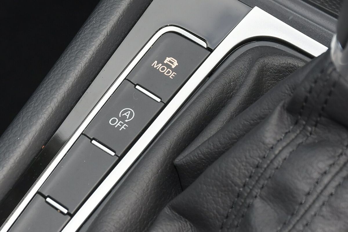 2015 Volkswagen Golf 103TSI Highline 7