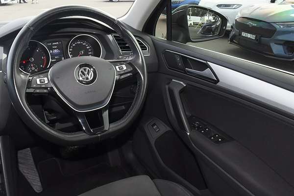 2017 Volkswagen Tiguan 110TDI Adventure 5N