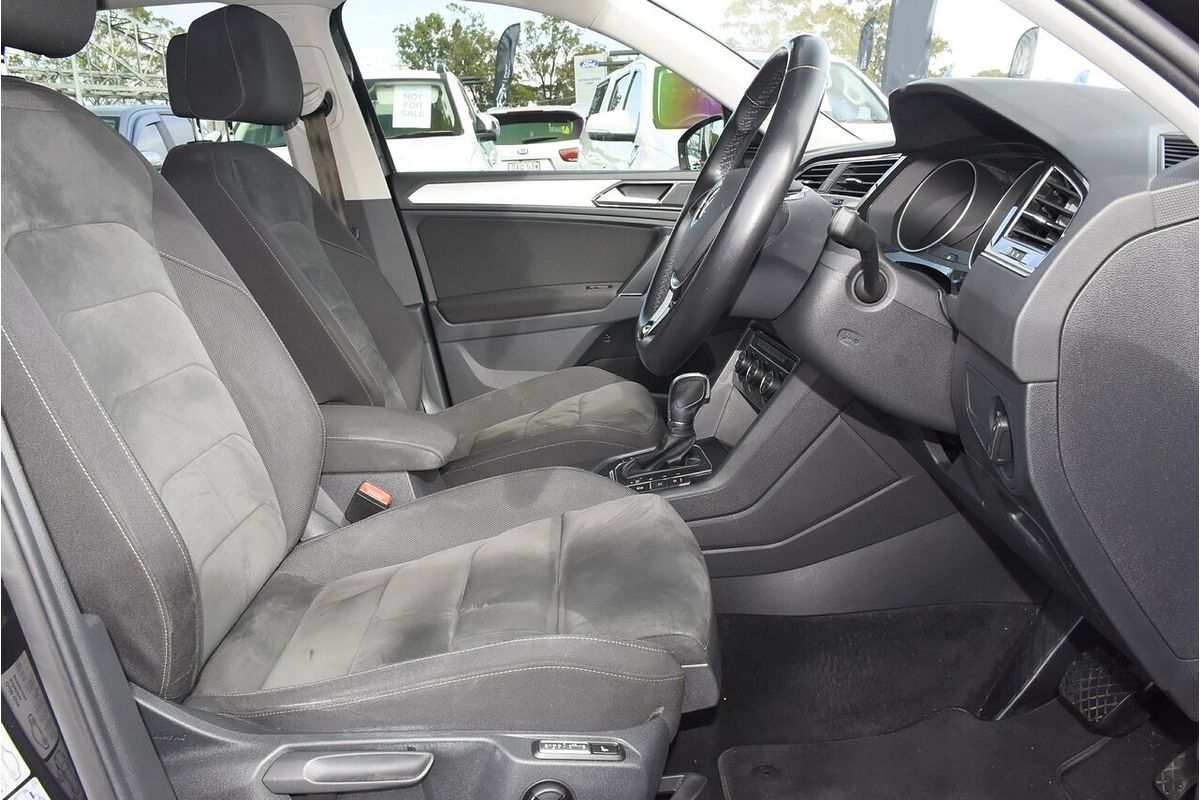 2017 Volkswagen Tiguan 110TDI Adventure 5N