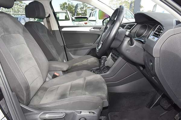 2017 Volkswagen Tiguan 110TDI Adventure 5N
