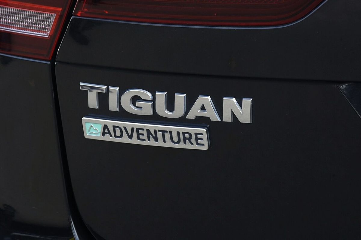 2017 Volkswagen Tiguan 110TDI Adventure 5N