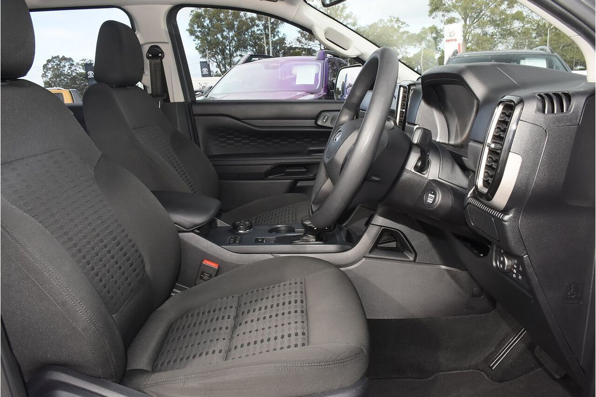 2022 Ford Everest Ambiente 2.0L