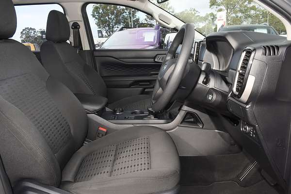 2022 Ford Everest Ambiente 2.0L