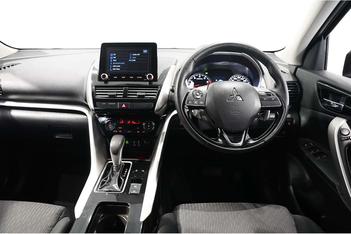 2021 Mitsubishi Eclipse Cross LS YB