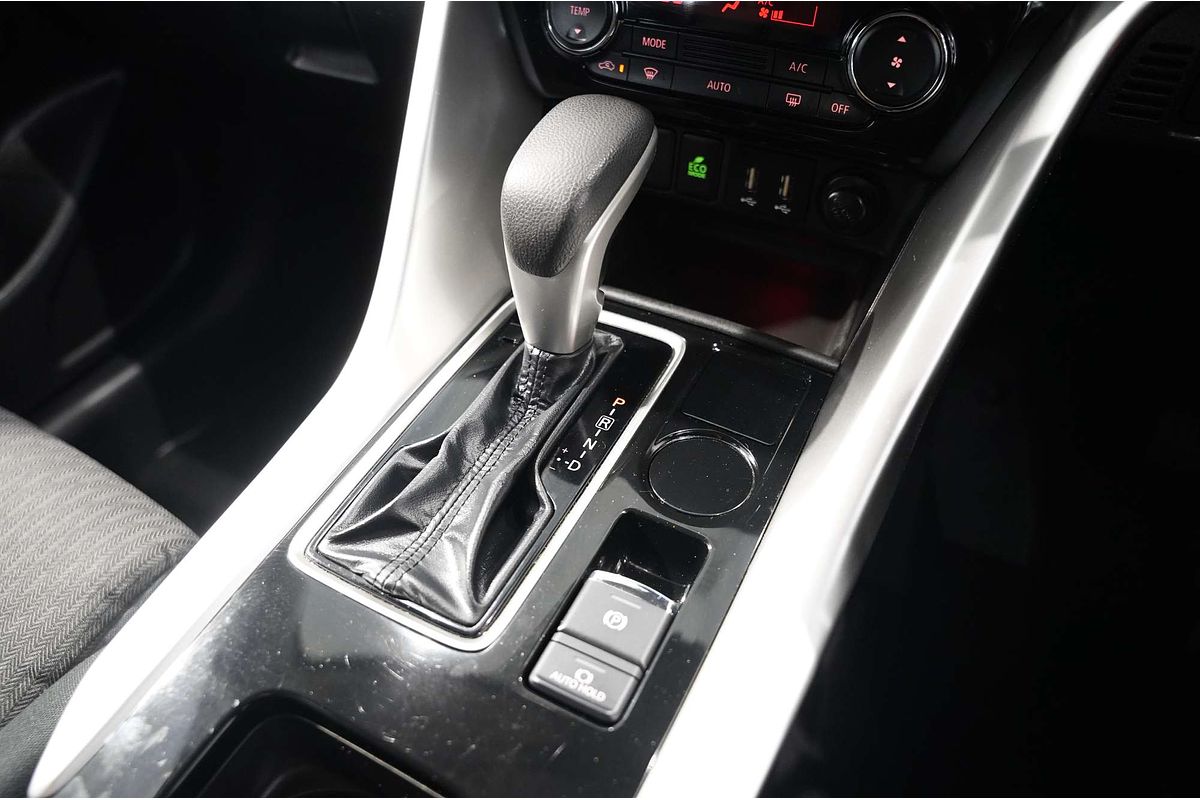 2021 Mitsubishi Eclipse Cross LS YB