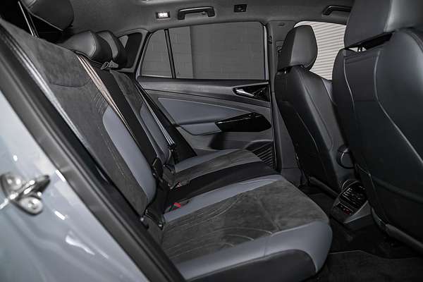 2025 Volkswagen ID.4 Pro E2