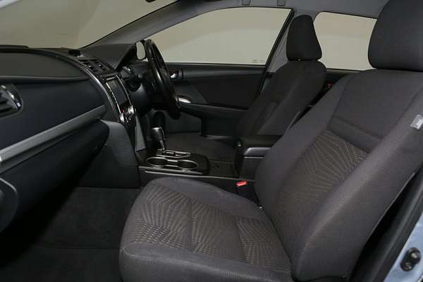 2017 Toyota Camry Atara S ASV50R
