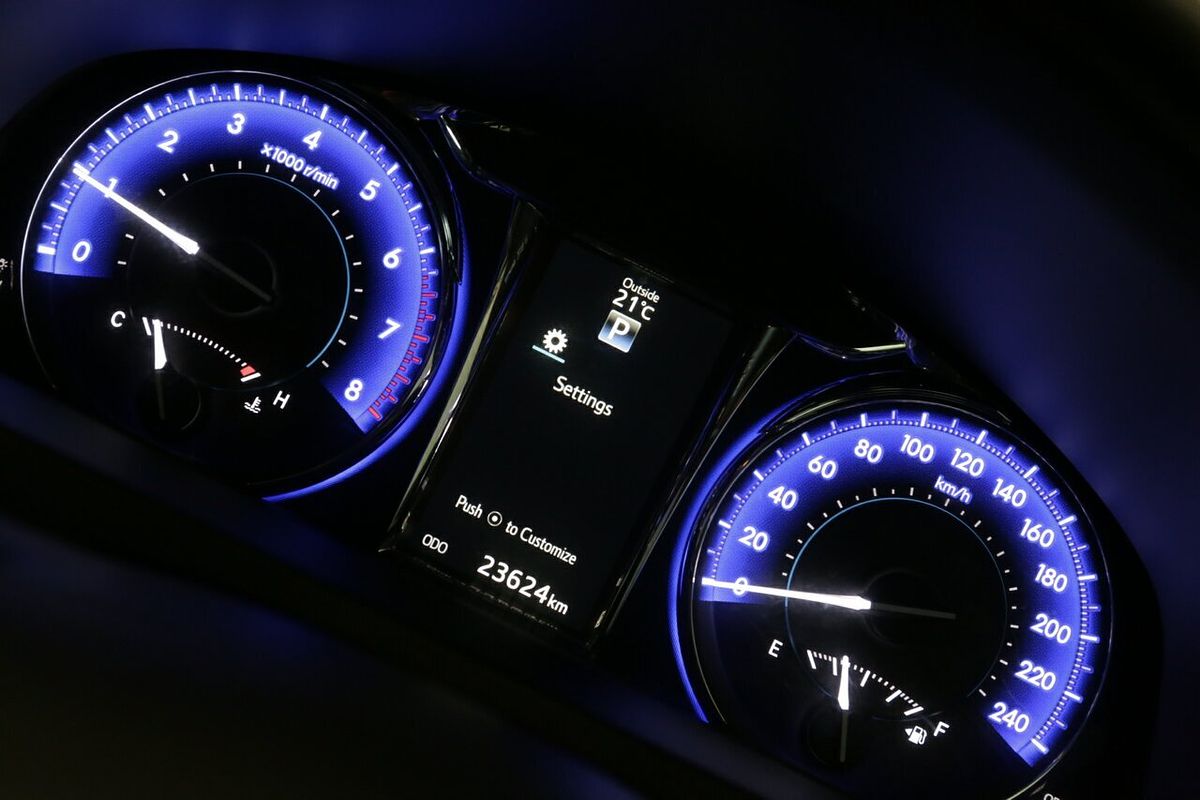 2017 Toyota Camry Atara S ASV50R