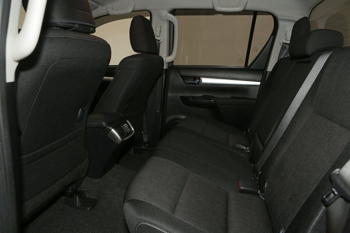 2021 Toyota Hilux SR5 GUN126R 4X4