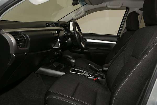 2021 Toyota Hilux SR5 GUN126R 4X4