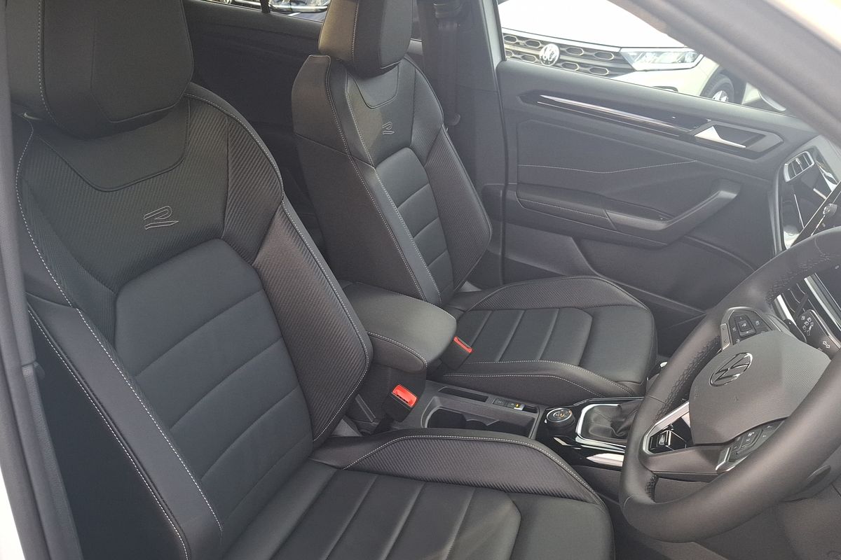 2024 Volkswagen T-Roc 140TSI R-Line D11