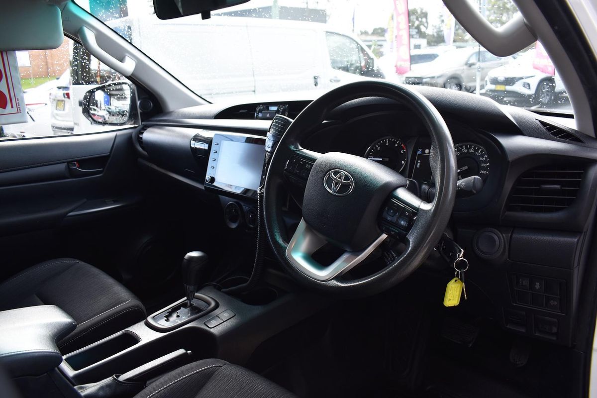 2021 Toyota Hilux SR GUN126R 4X4