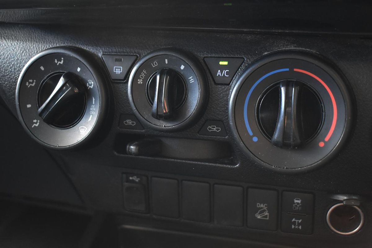 2021 Toyota Hilux SR GUN126R 4X4