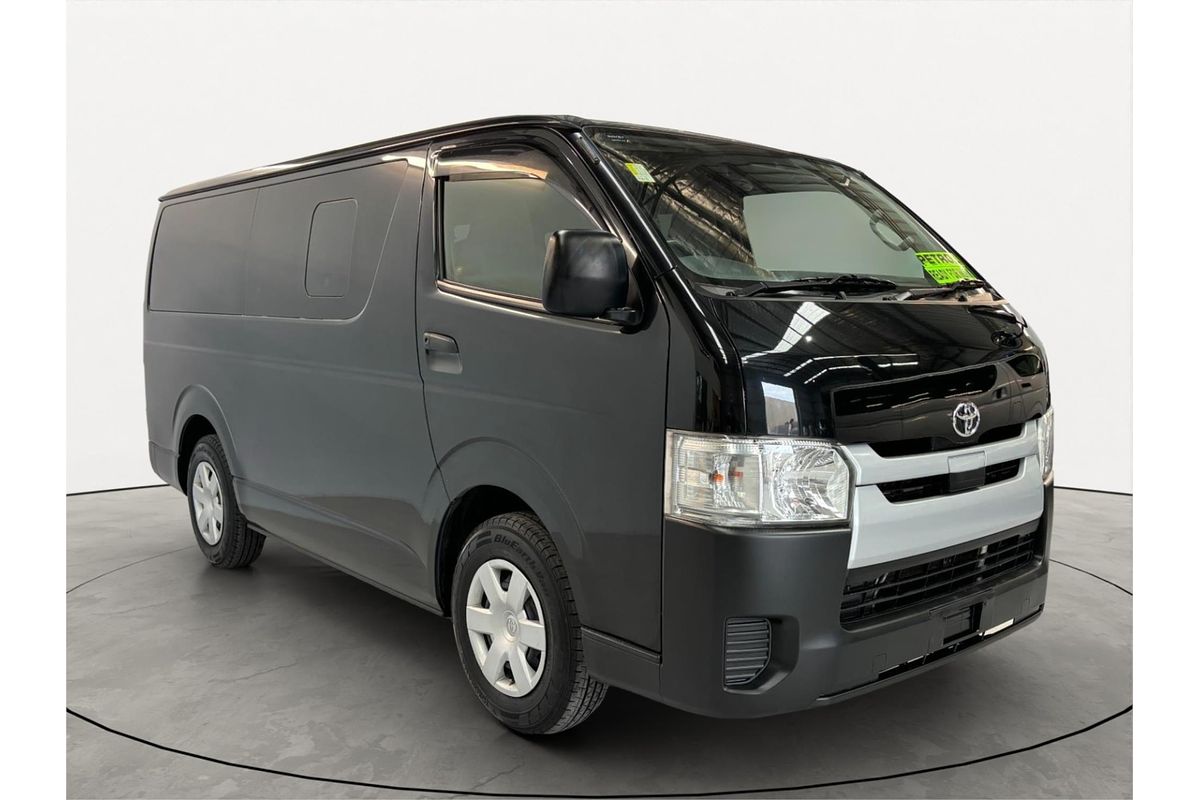2019 Toyota HIACE