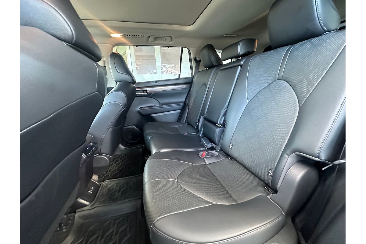 2023 Toyota Kluger