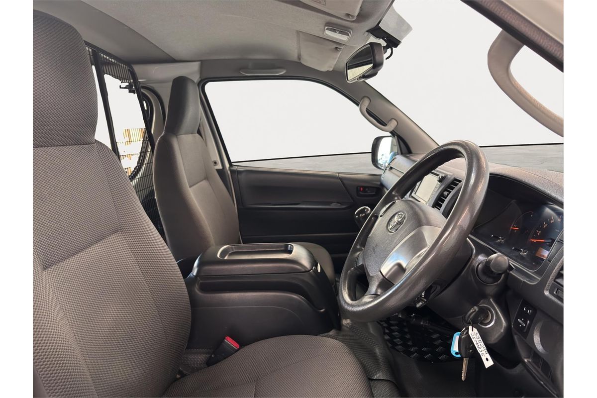 2018 Toyota Hiace TRH201R LWB