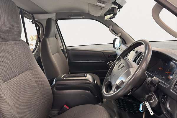 2018 Toyota Hiace TRH201R LWB