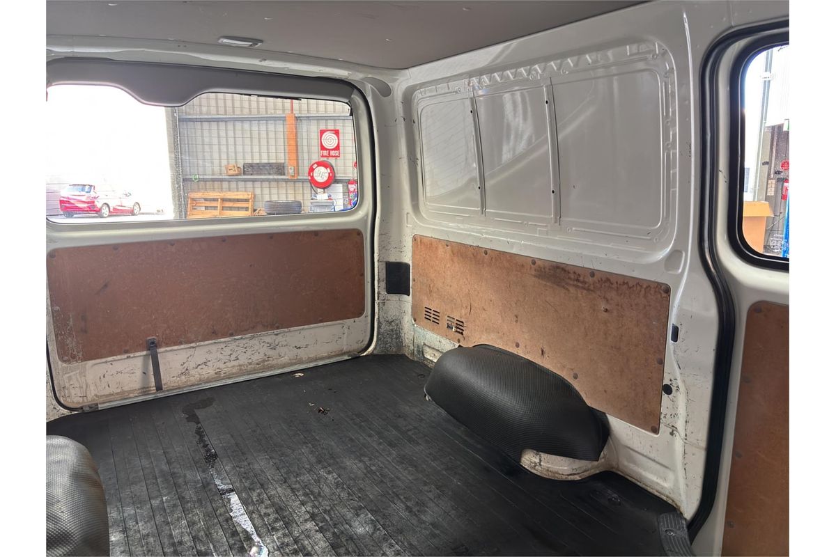2018 Toyota Hiace TRH201R LWB