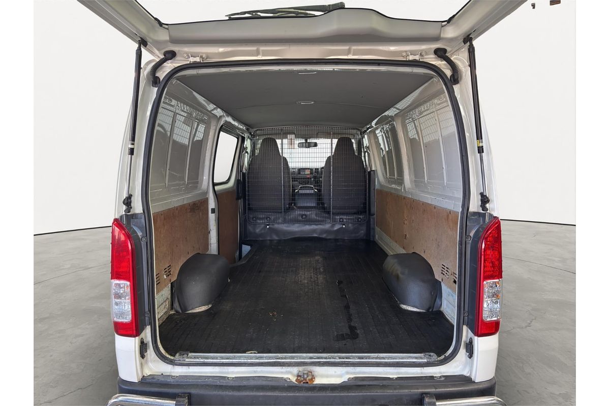2018 Toyota Hiace TRH201R LWB