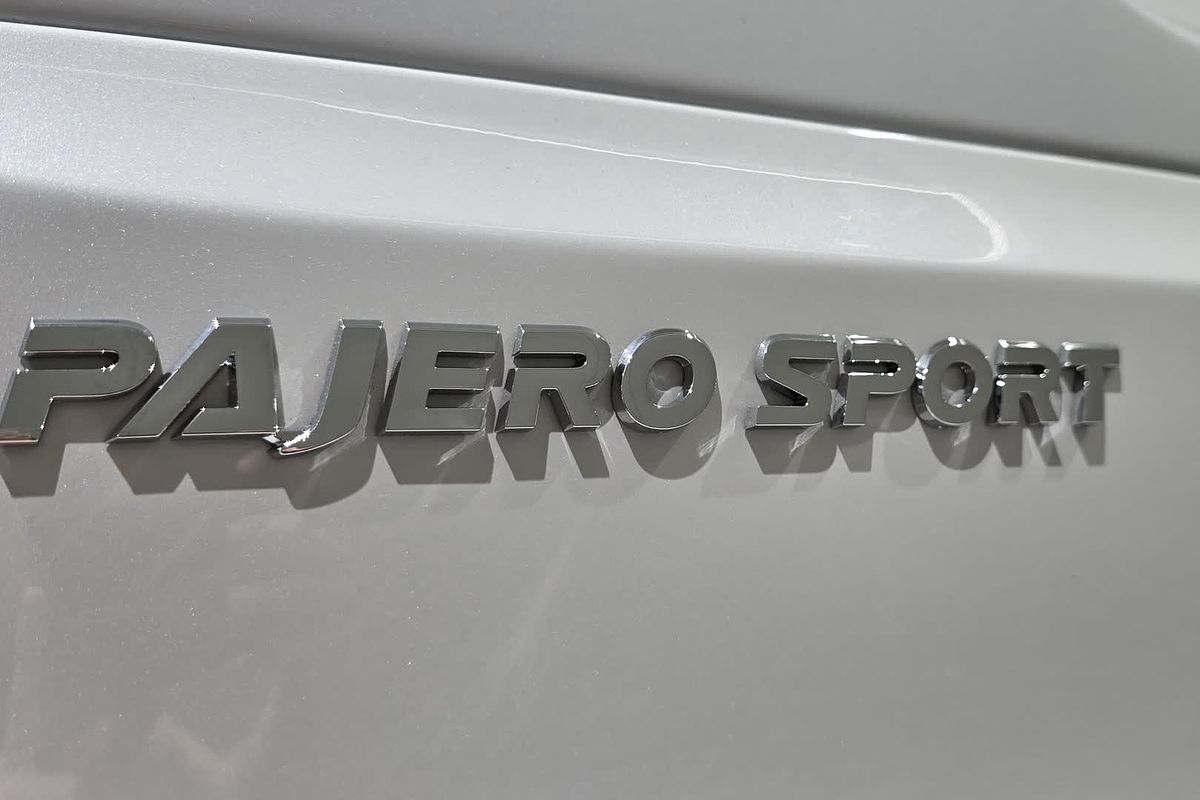 2022 Mitsubishi PAJERO SPORT PAJERO SPORT EXCEED (4WD) 7 SEAT QF4E46