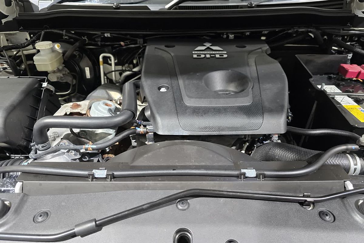 2022 Mitsubishi PAJERO SPORT PAJERO SPORT EXCEED (4WD) 7 SEAT QF4E46