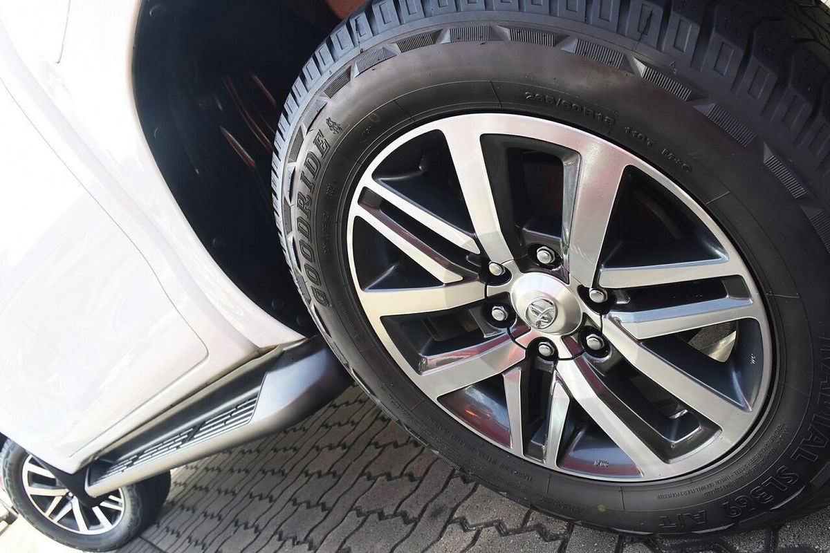 2018 Toyota Hilux SR5 GUN126R 4X4