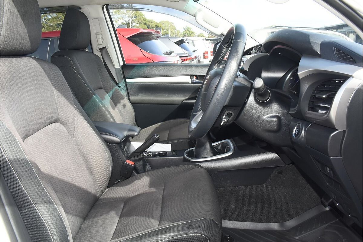 2018 Toyota Hilux SR5 GUN126R 4X4