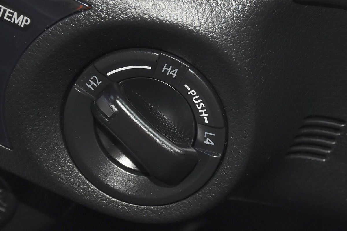 2018 Toyota Hilux SR5 GUN126R 4X4