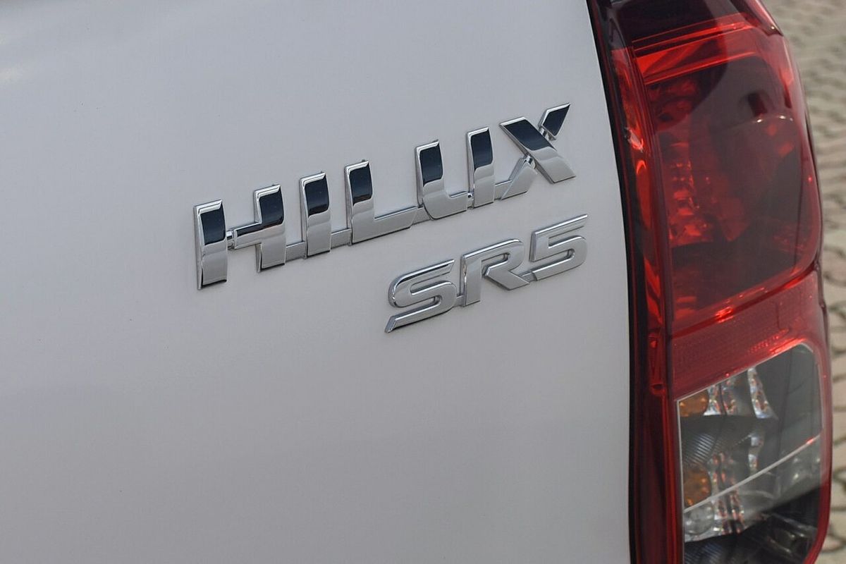 2018 Toyota Hilux SR5 GUN126R 4X4