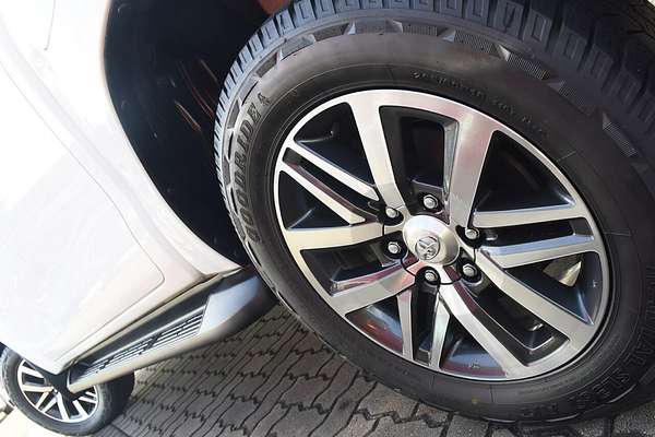 2018 Toyota Hilux SR5 GUN126R 4X4