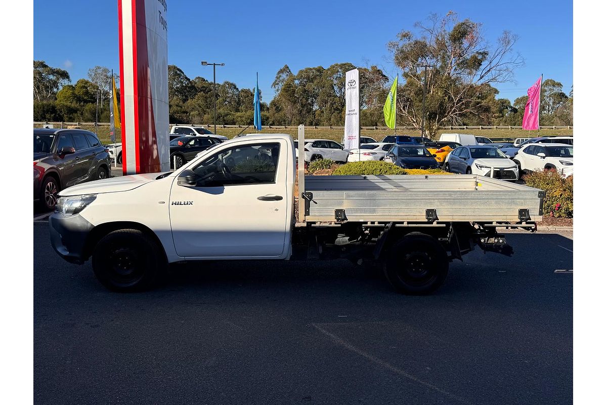 2017 Toyota Hilux Workmate TGN121R Rear Wheel Drive