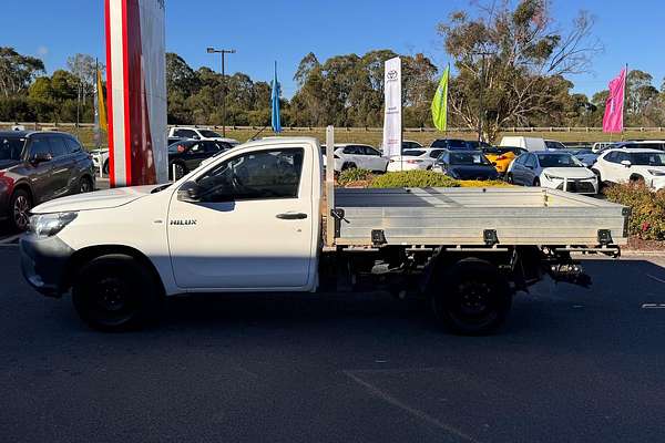 2017 Toyota Hilux Workmate TGN121R Rear Wheel Drive