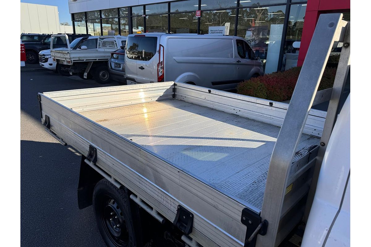 2017 Toyota Hilux Workmate TGN121R Rear Wheel Drive