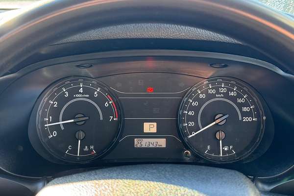 2017 Toyota Hilux Workmate TGN121R Rear Wheel Drive