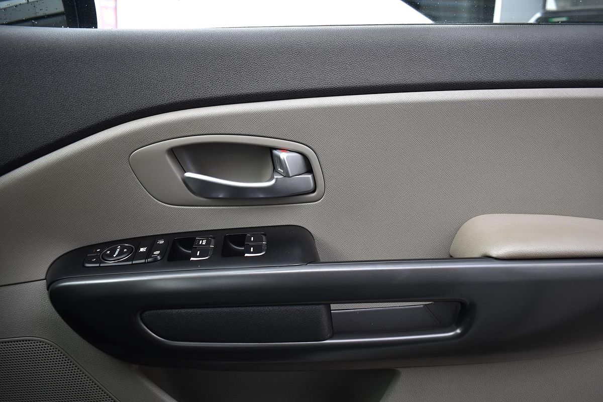 2018 Kia Carnival S YP