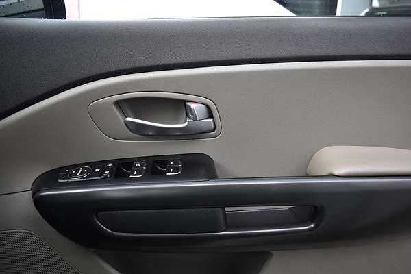 2018 Kia Carnival S YP