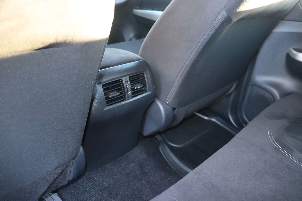 2018 Nissan Navara ST D23 Series 3 Rear Wheel Drive