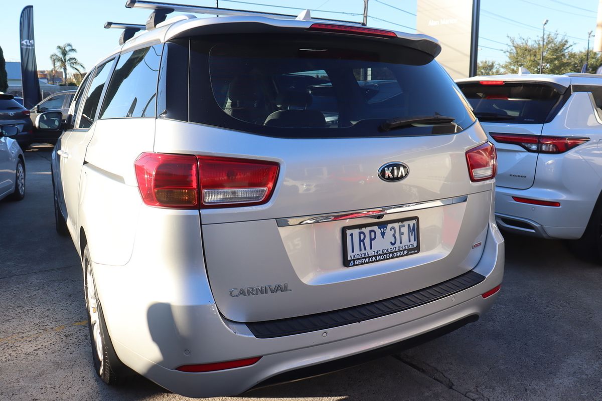 2017 Kia Carnival S YP