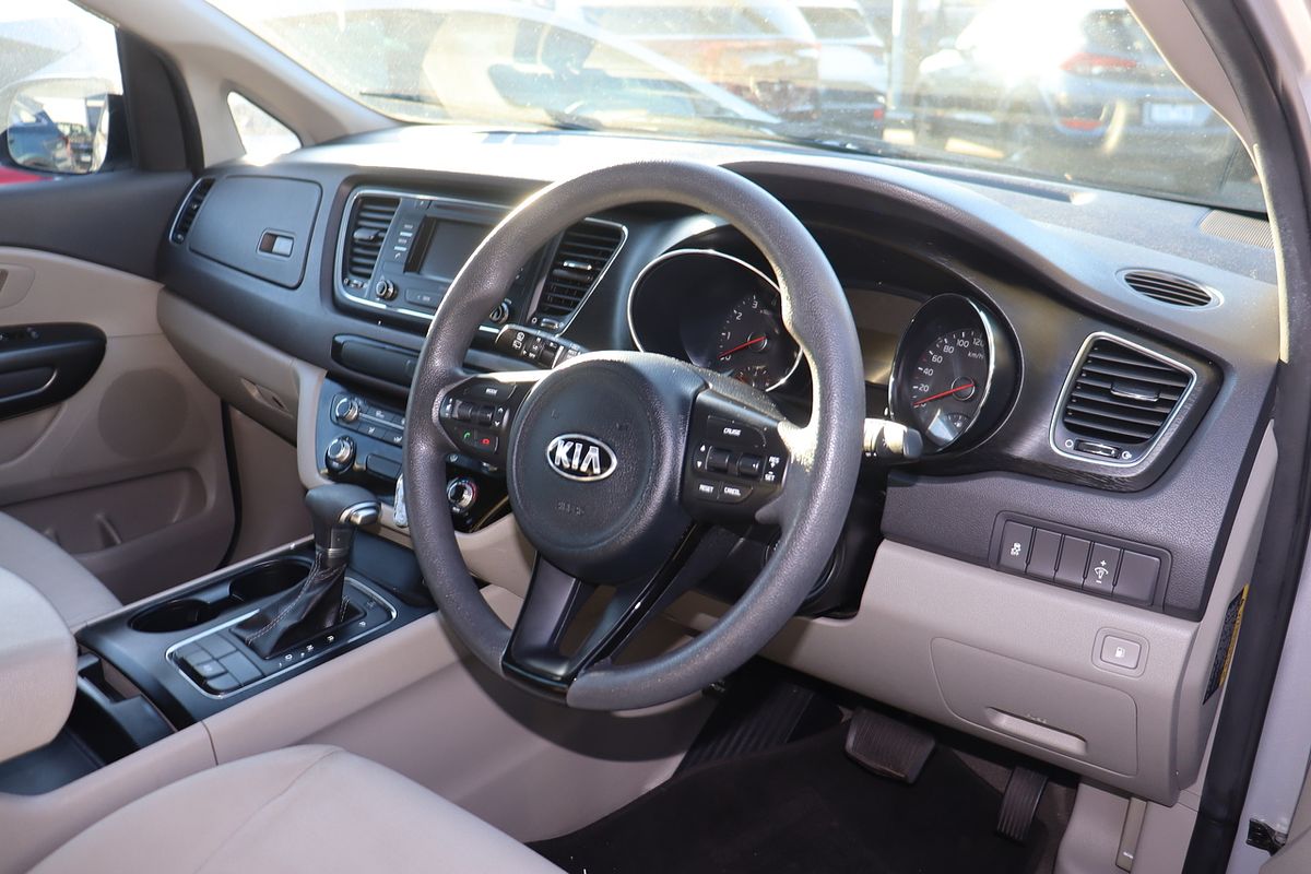 2017 Kia Carnival S YP