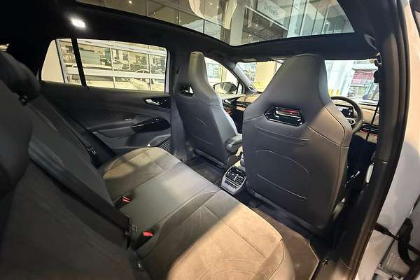 2025 Volkswagen ID.5 GTX E2