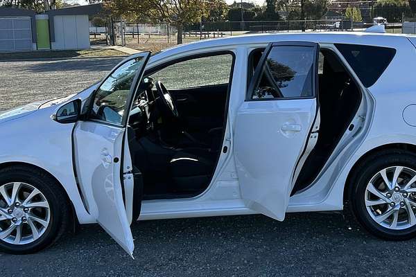 2017 Toyota Corolla Ascent Sport ZRE182R