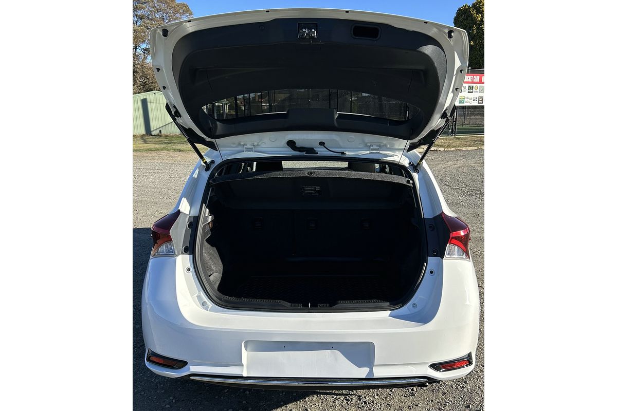 2017 Toyota Corolla Ascent Sport ZRE182R