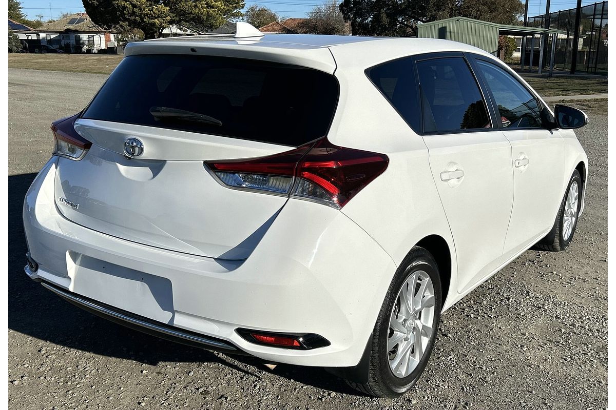 2017 Toyota Corolla Ascent Sport ZRE182R