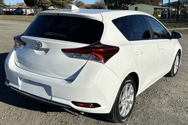 2017 Toyota Corolla Ascent Sport ZRE182R