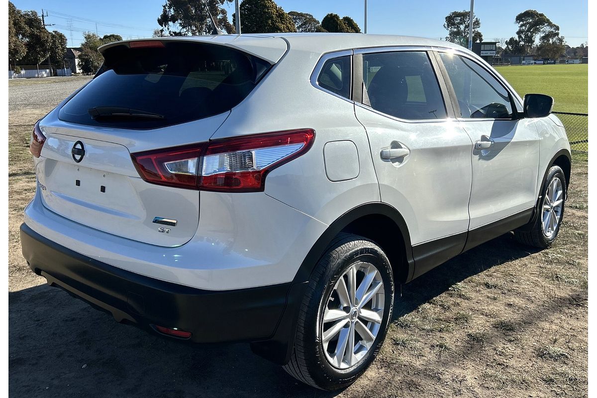 2015 Nissan QASHQAI ST J11