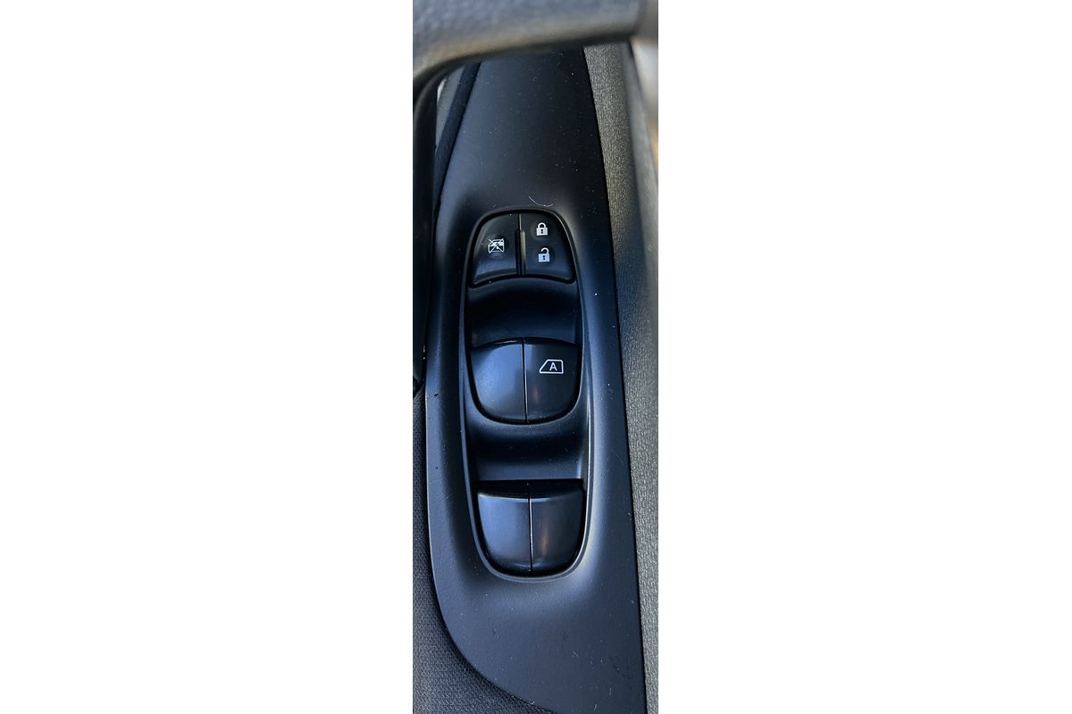 2015 Nissan QASHQAI ST J11