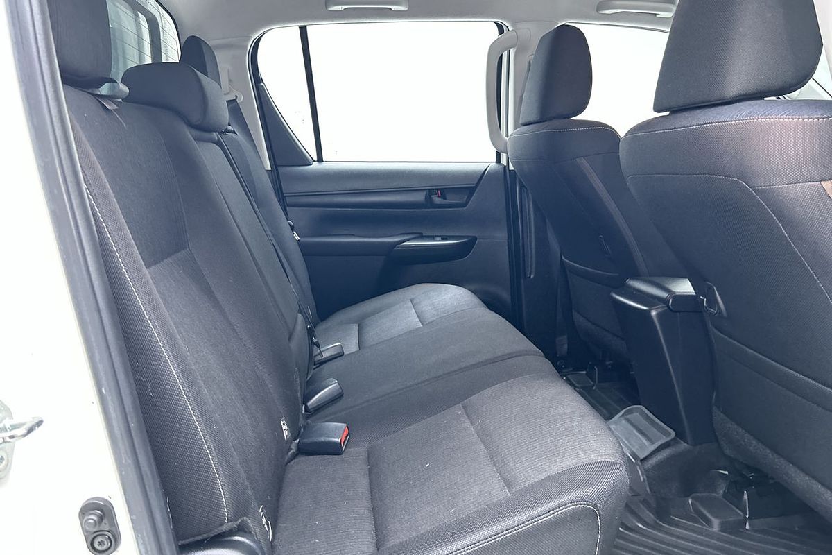 2020 Toyota Hilux SR GUN126R 4X4